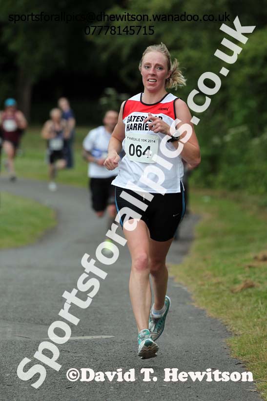 Shaun Brown (Tyne Bridge) 2nd in the Tynedale 10k Road Race. Photo: David T. Hewitson/Sports for All Pics
